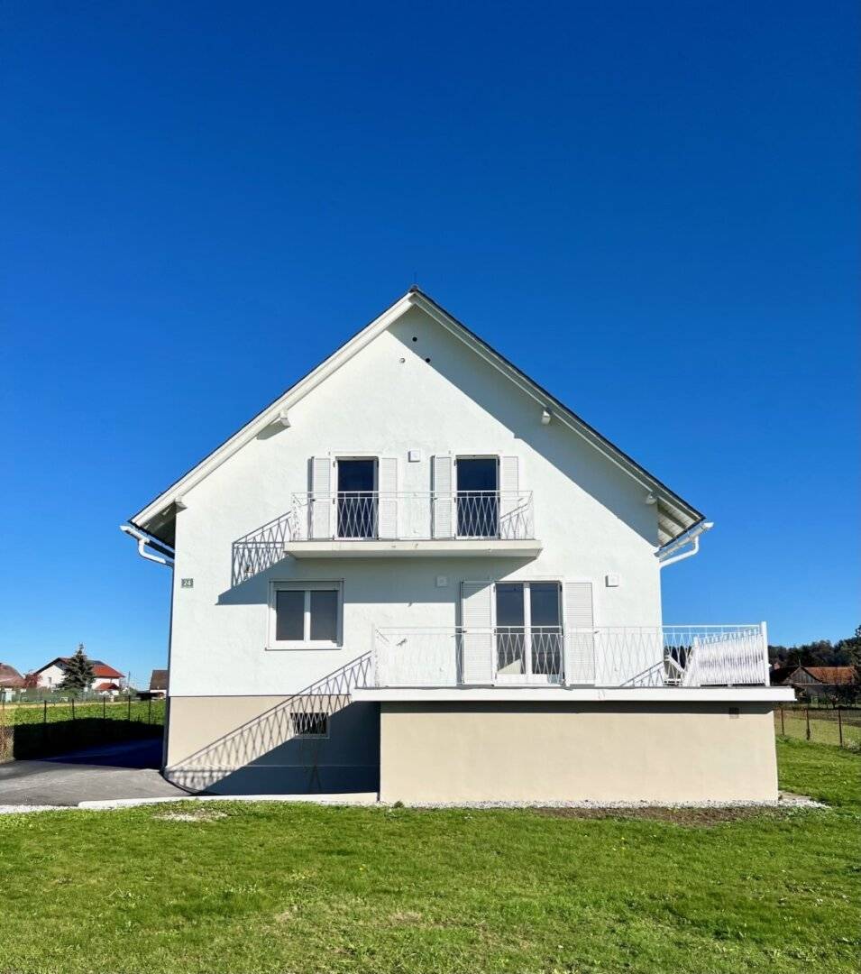 Einfamilienhaus mit zwei  Garagen in Fernitz! Grundstück ca.705m²! Provisionsfrei!