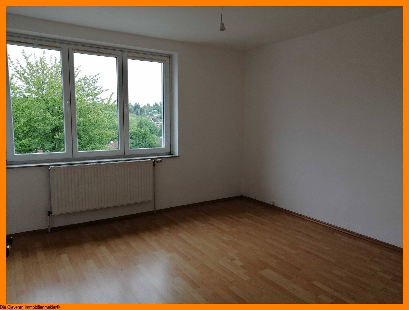 wohnen auf einer Ebene und Vollkeller mit FreizeitRäume