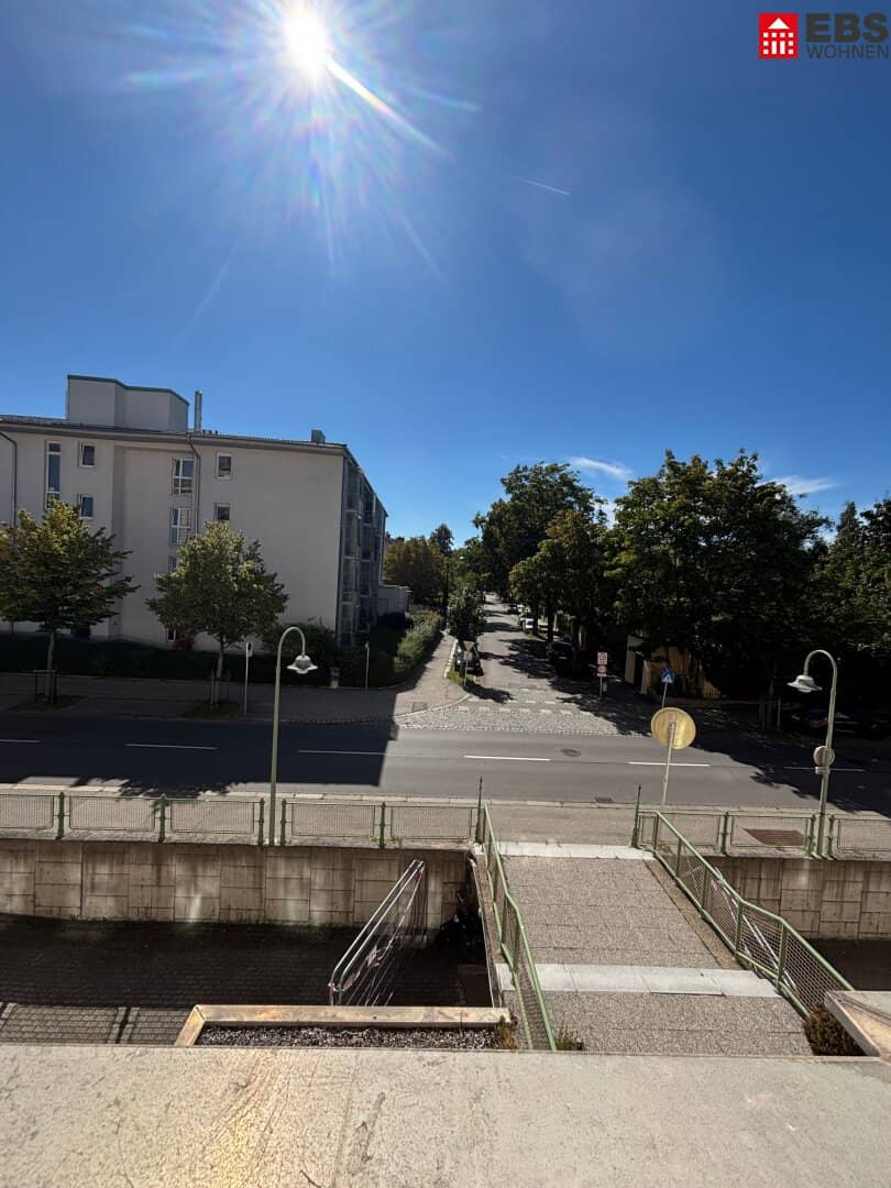 Großzügige und leistbare 3-Zimmer-Wohnung mit Parkplatz in angenehmer Wohnlage in Wels - Teilsanierung !