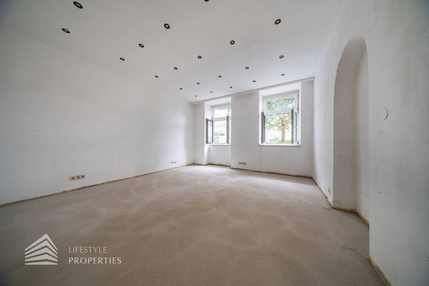 Geschäftslokal mit Lager direkt am Karmelitermarkt – ca. 46 m² im historischen Wiener Stilaltbau