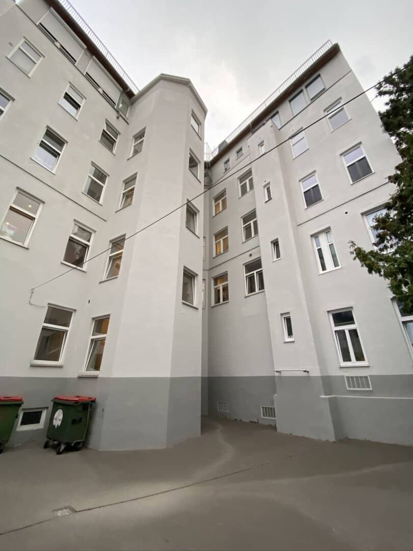 2 Geschäftslokal und 1 Wohnung auf der Leopoldauer Straße