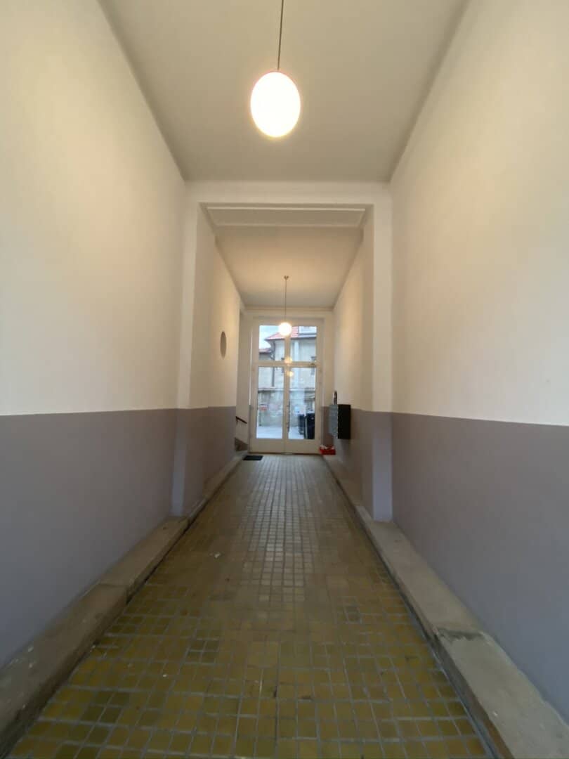 2 Geschäftslokal und 1 Wohnung auf der Leopoldauer Straße