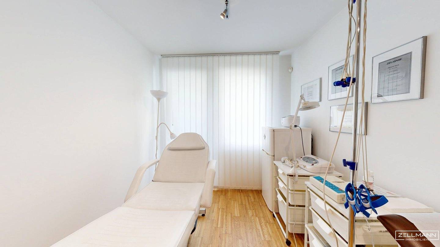 MAUER | Praxis - Büro, Ordination und/oder Wohnung | geräumige Erdgeschosswohnung mit Garten | ZELLMANN IMMOBILIEN