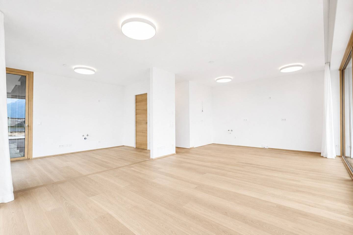 PROVISIONSFREI! - Erstbezug -  3-Zimmer Terrassenwohnung mit See- und Gebirgsblick