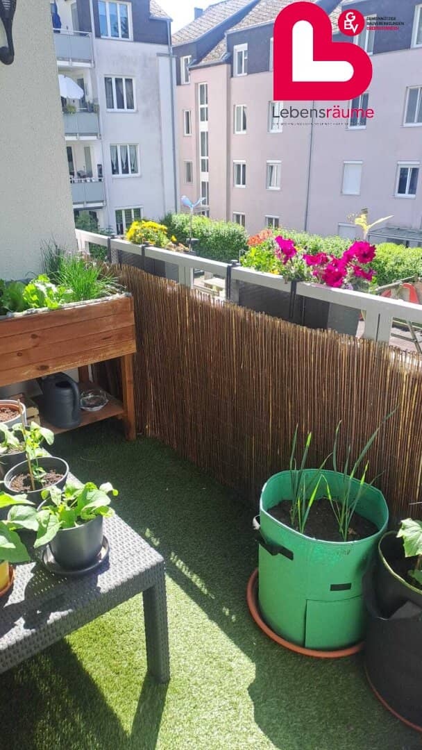 Sunny 3-room apartment with beautiful loggia