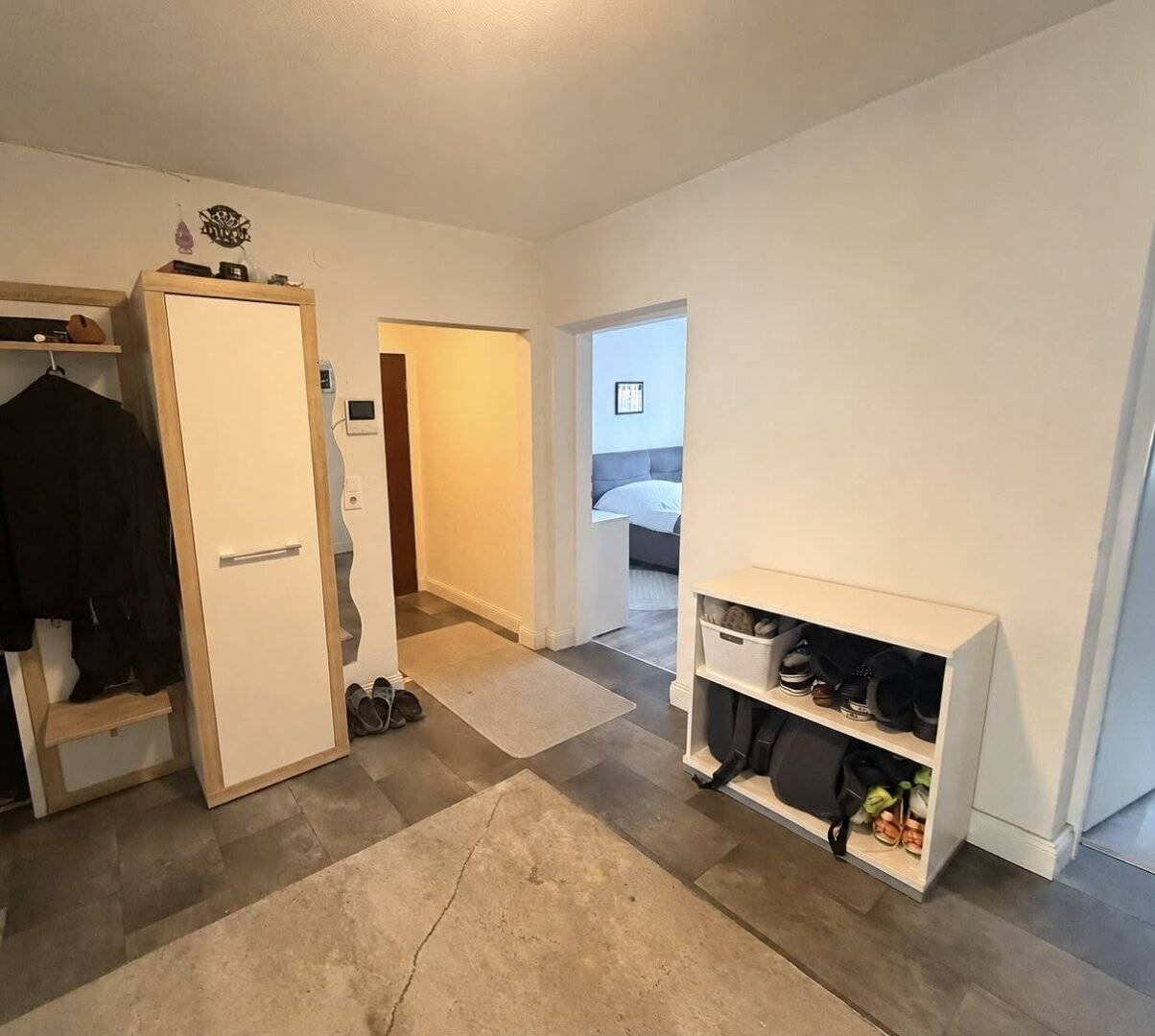 JENBACH - Sonnige, modernisierte 3 Zi.-Wohnung mit westseitiger Loggia zum Verkauf