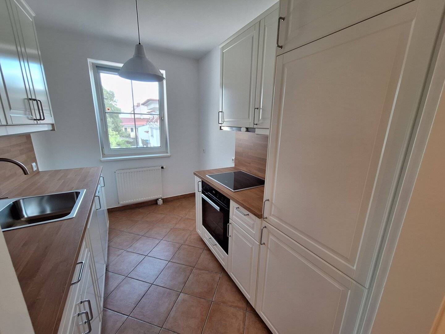 Apartment with balcony in quiet and central location