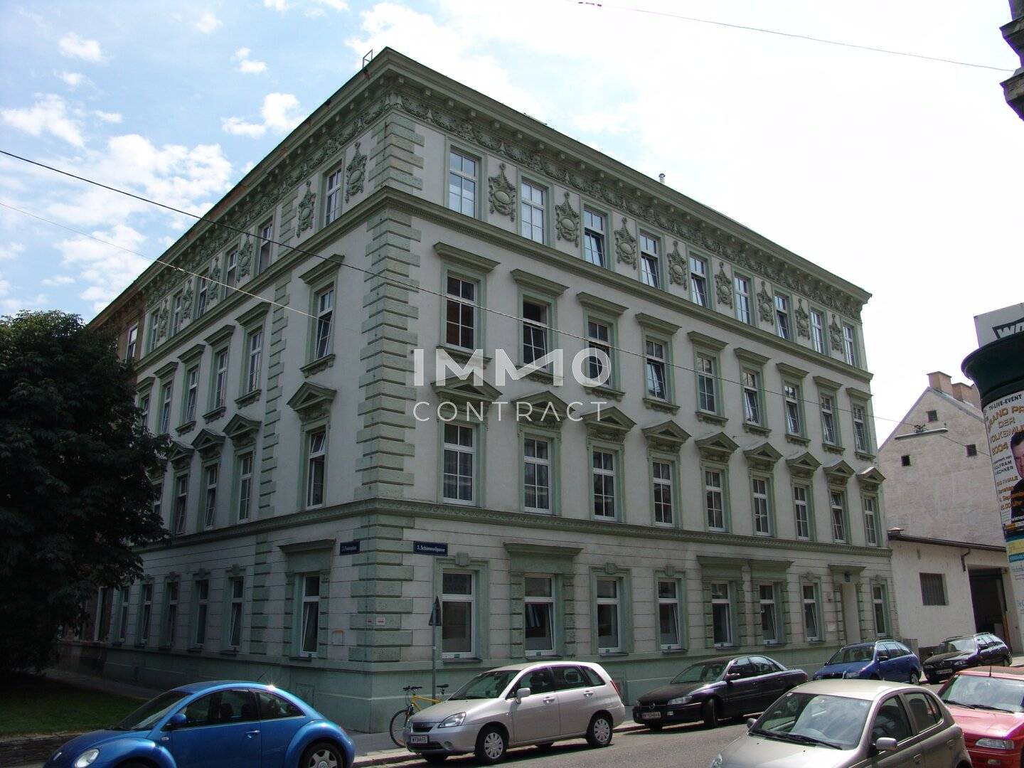 Kompakte Garçonnière mit gemütlicher Loggia am historischen Paulusplatz