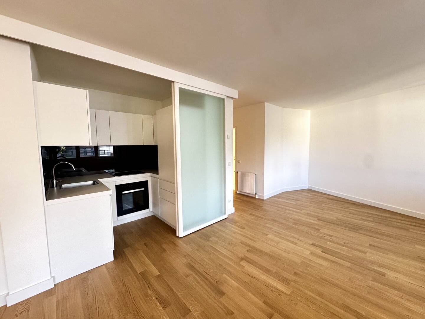 2 Zimmer - Innenstadtwohnung mit Loggia in Innenhoflage - Nähe Schottentor