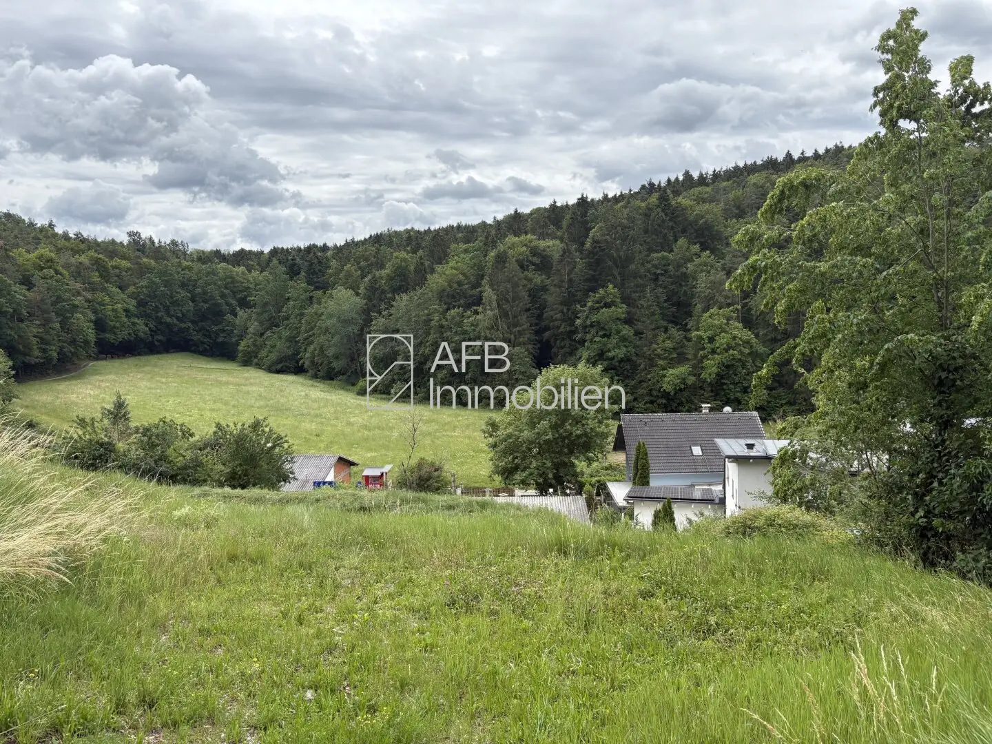 Spacious sunny building plot in Hart b. Graz