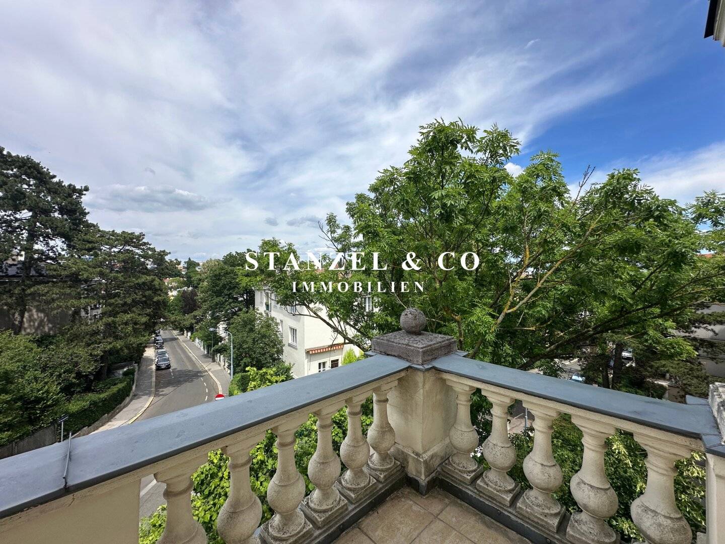 OLD BUILDING FLOOR WITH TERRACES - REPRESENTATIVE &amp; SUNNY