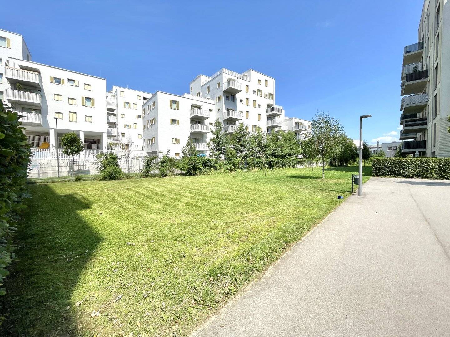 Modern rental apartment with balcony in Gregorygasse
