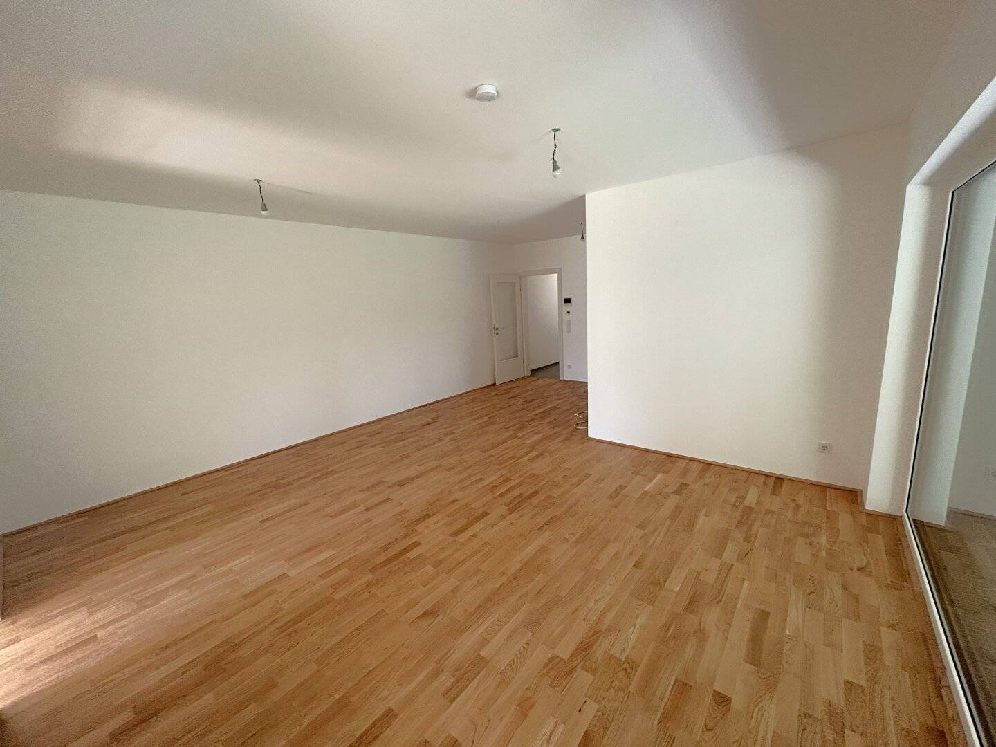 Moderne 3-Zimmer-Gartenwohnung mitten in Kirchdorf