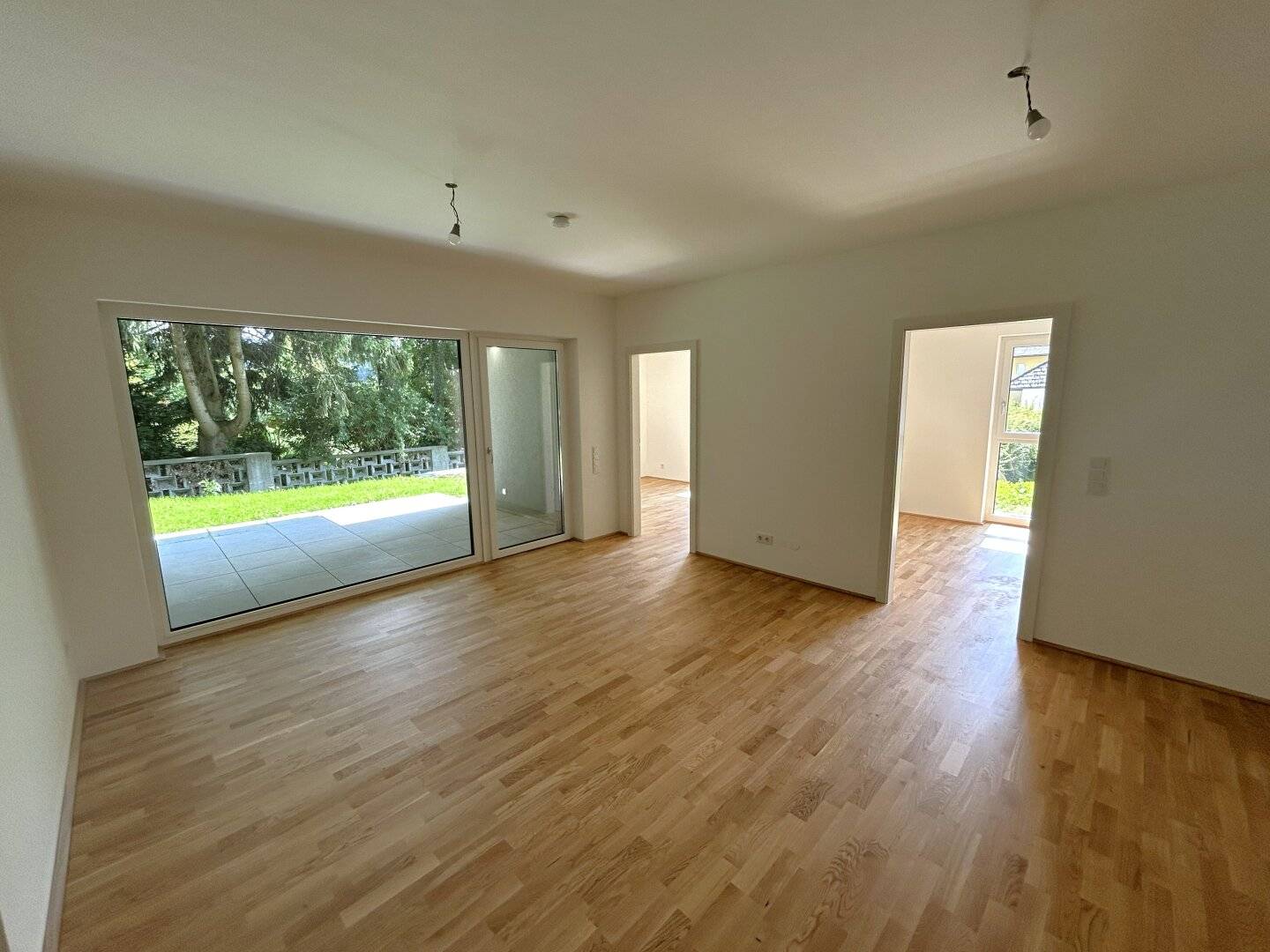 Moderne 3-Zimmer-Gartenwohnung mitten in Kirchdorf
