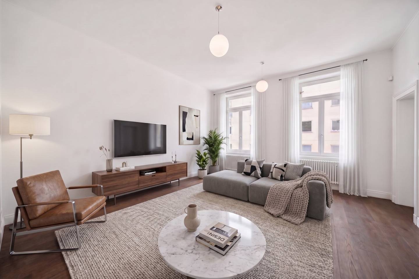 Wohnen beim Belvedere: Altbau-Charme mit Balkon für Singles/Paare/Student*innen
