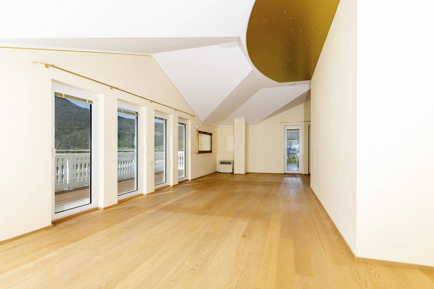 Exklusive Villa in Mondsee - St. Lorenz inkl. Wintergarten, Sauna, Doppelgarage und Carport  - Mondsee in Ruhelage mit Traumausblick !
