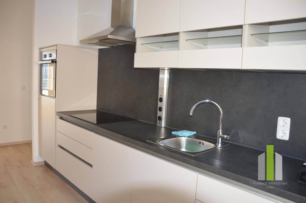 Anlageobjekt! Vermietete 2 Zi-Whg mit Balkon