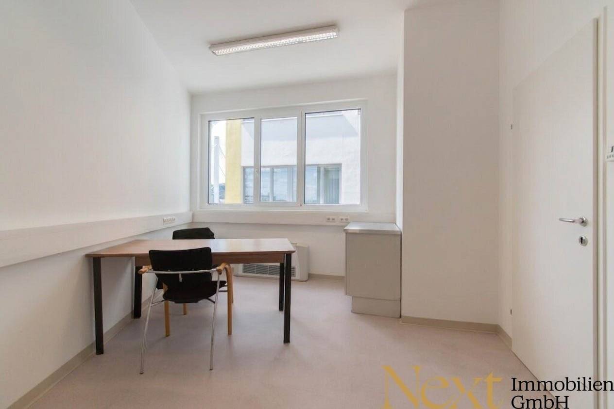 Spacious modernized office space in Linz for rent