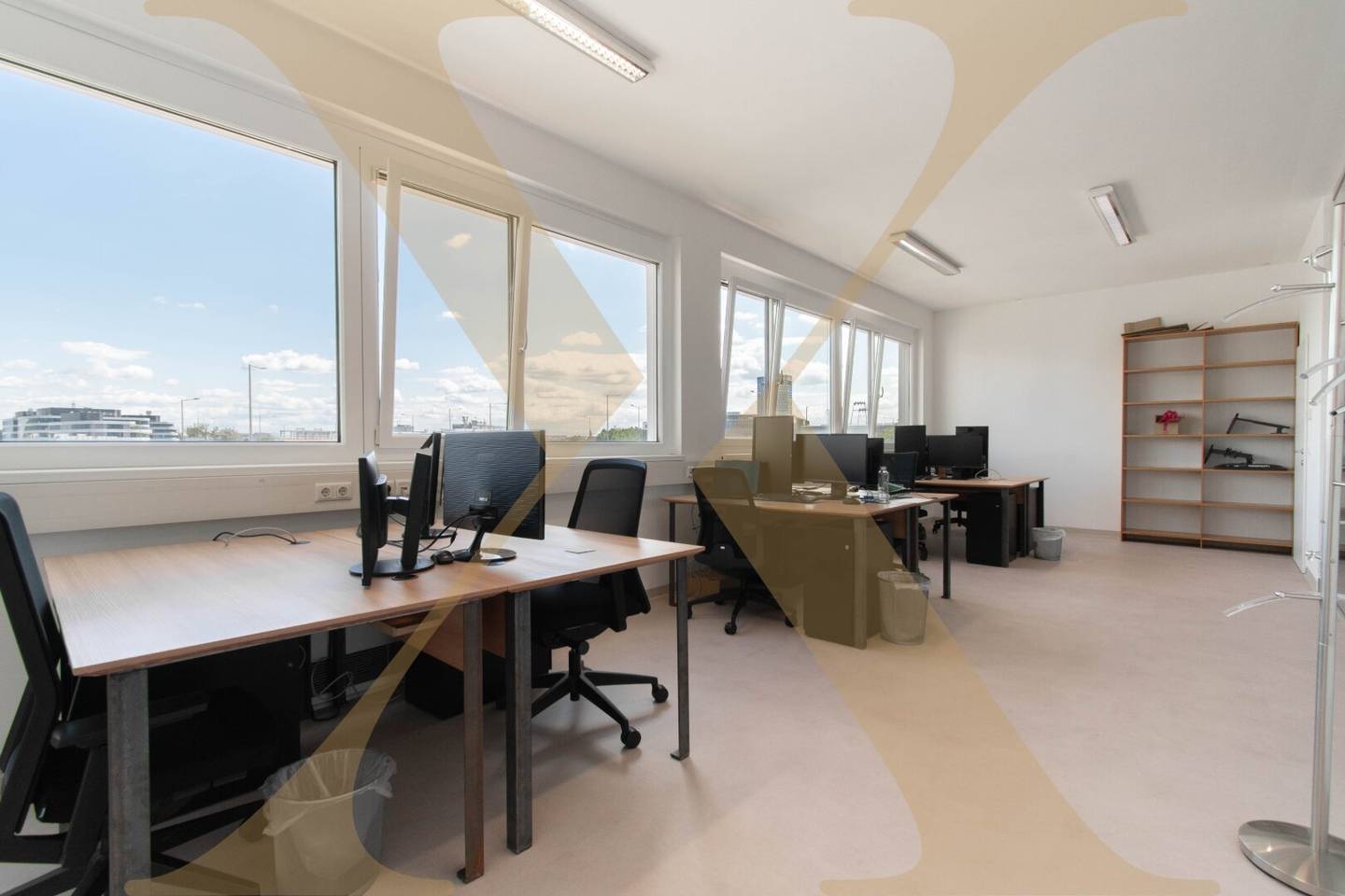 Spacious modernized office space in Linz for rent
