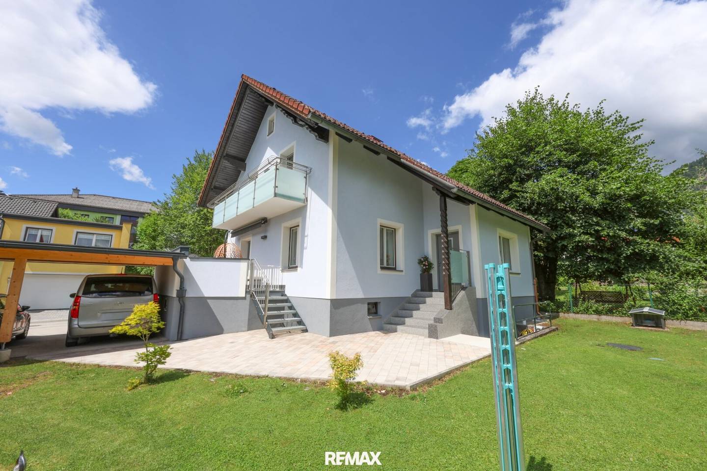 Saniert &amp; modernisiert - Wunderschönes Einfamilienhaus in heller und freundlicher Lage!
