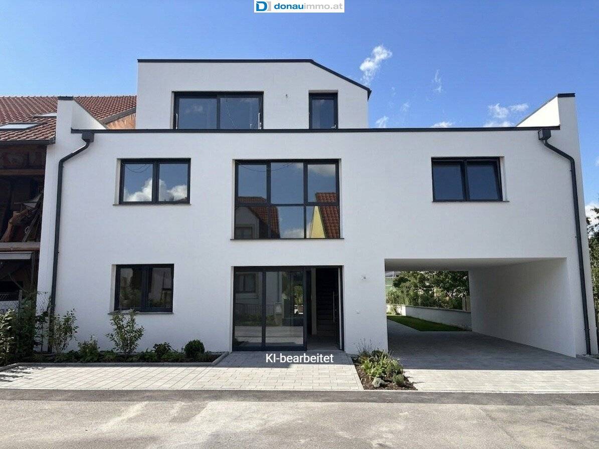 First occupancy! Beautifully located 4-room roof maisonette with 40 m2 terrace in Bruck an der Leitha