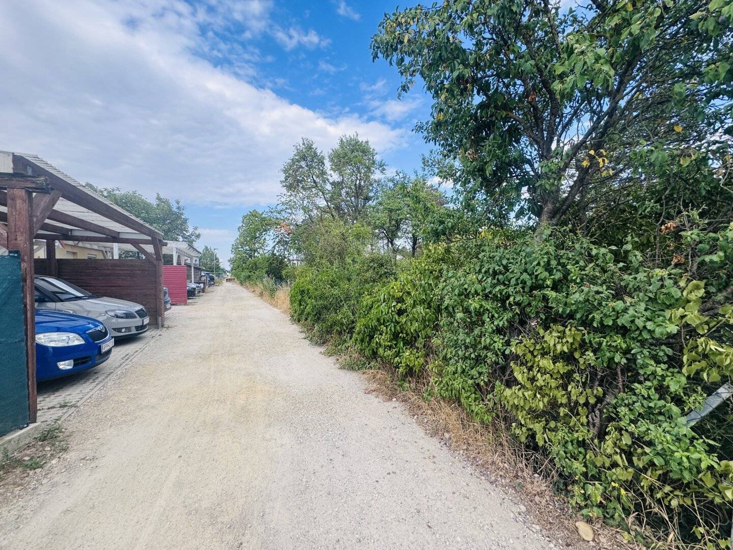 Building plots with excellent value for money – Ideal for owner occupied home or investment