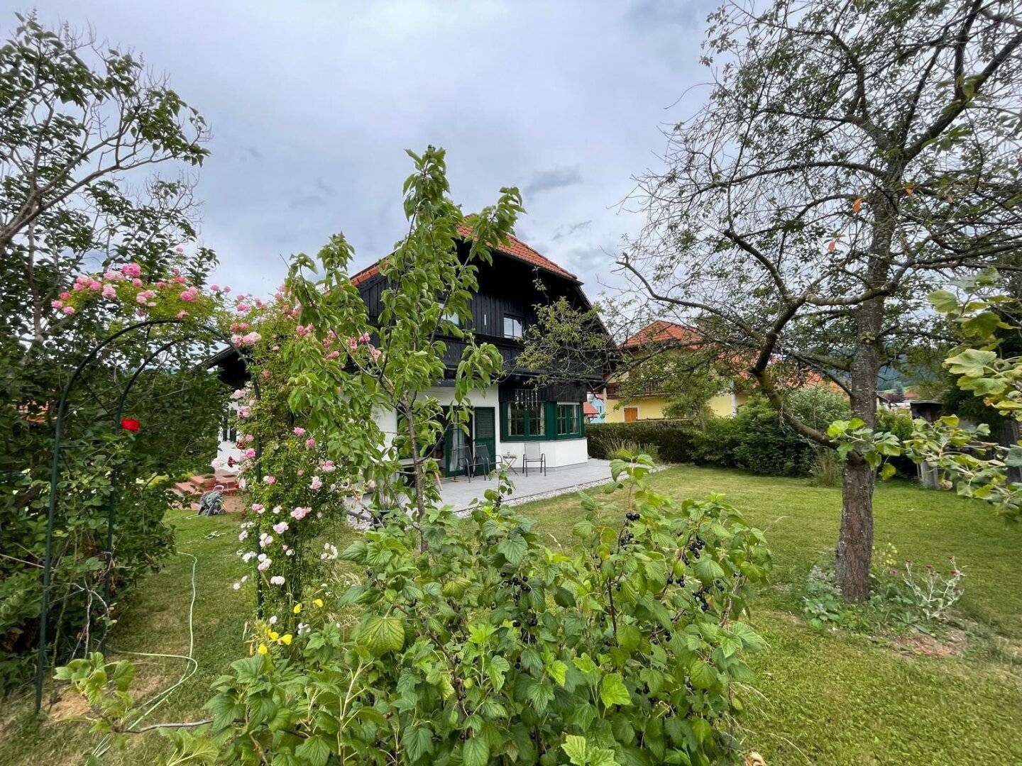 Great single family house with balcony, terrace and beautiful garden for sale in Krieglach