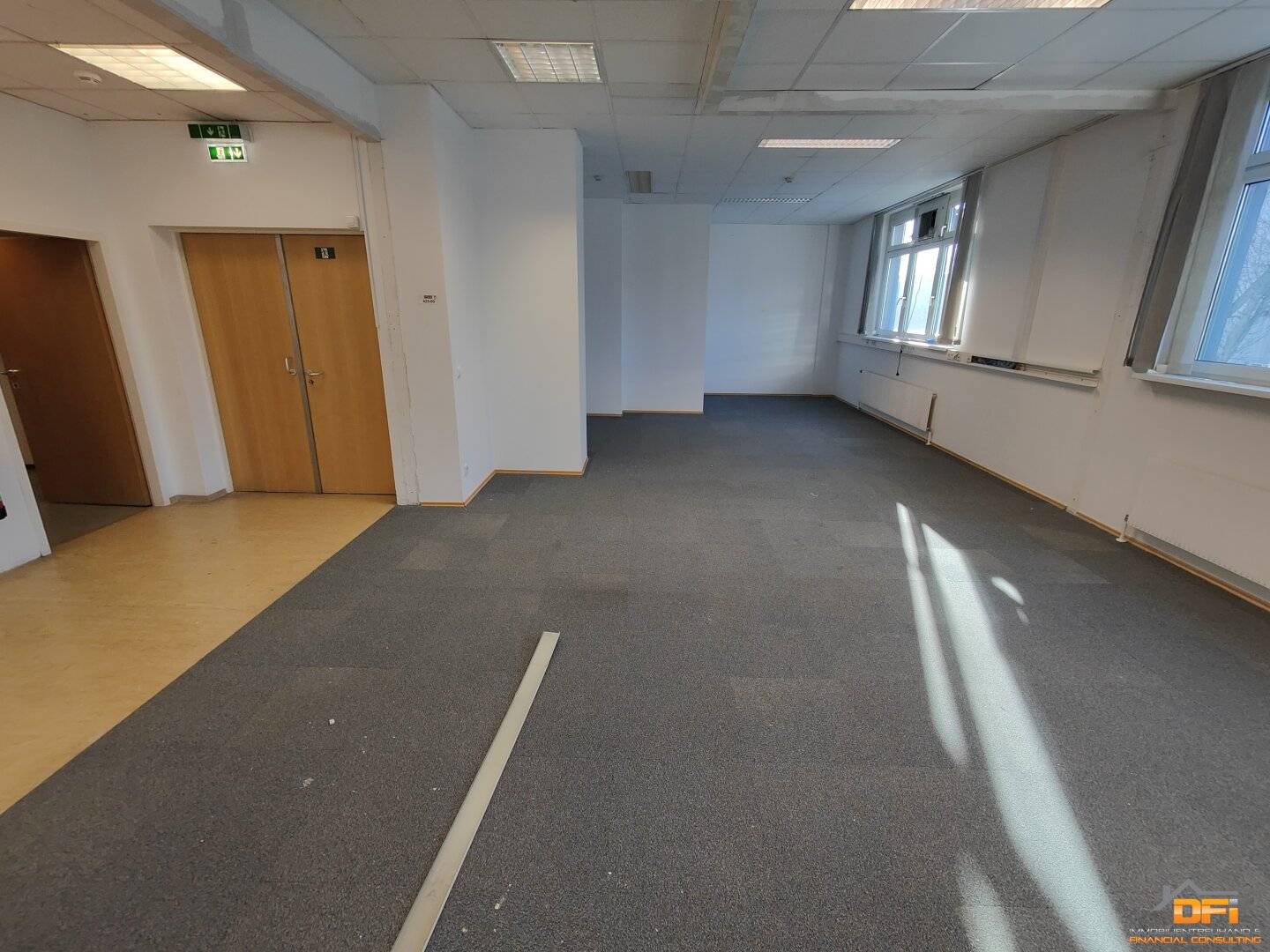 Spacious office in good location near U6 &amp; Handelskai