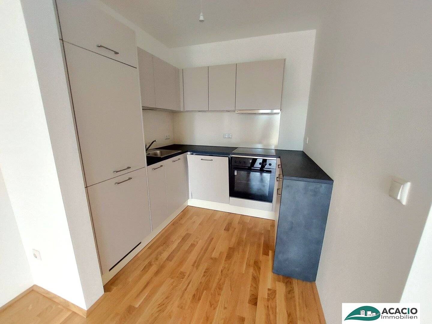 Abendsonne genießen: Wohnung mit westseitiger Loggia inkl. Küche - inkl. PKW-Stellplatz – Neubau! Erstbezug! - Nähe St. Pölten