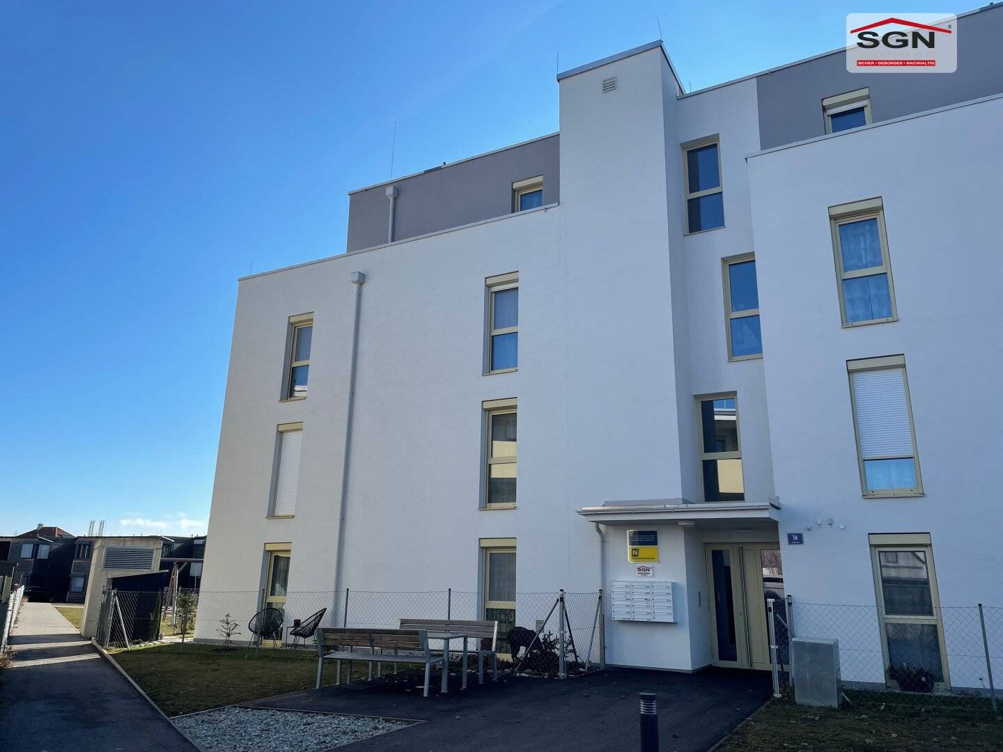 STAFFELMIETE letzte 2-Zimmerwohnung mit Balkon und Tiefgarage