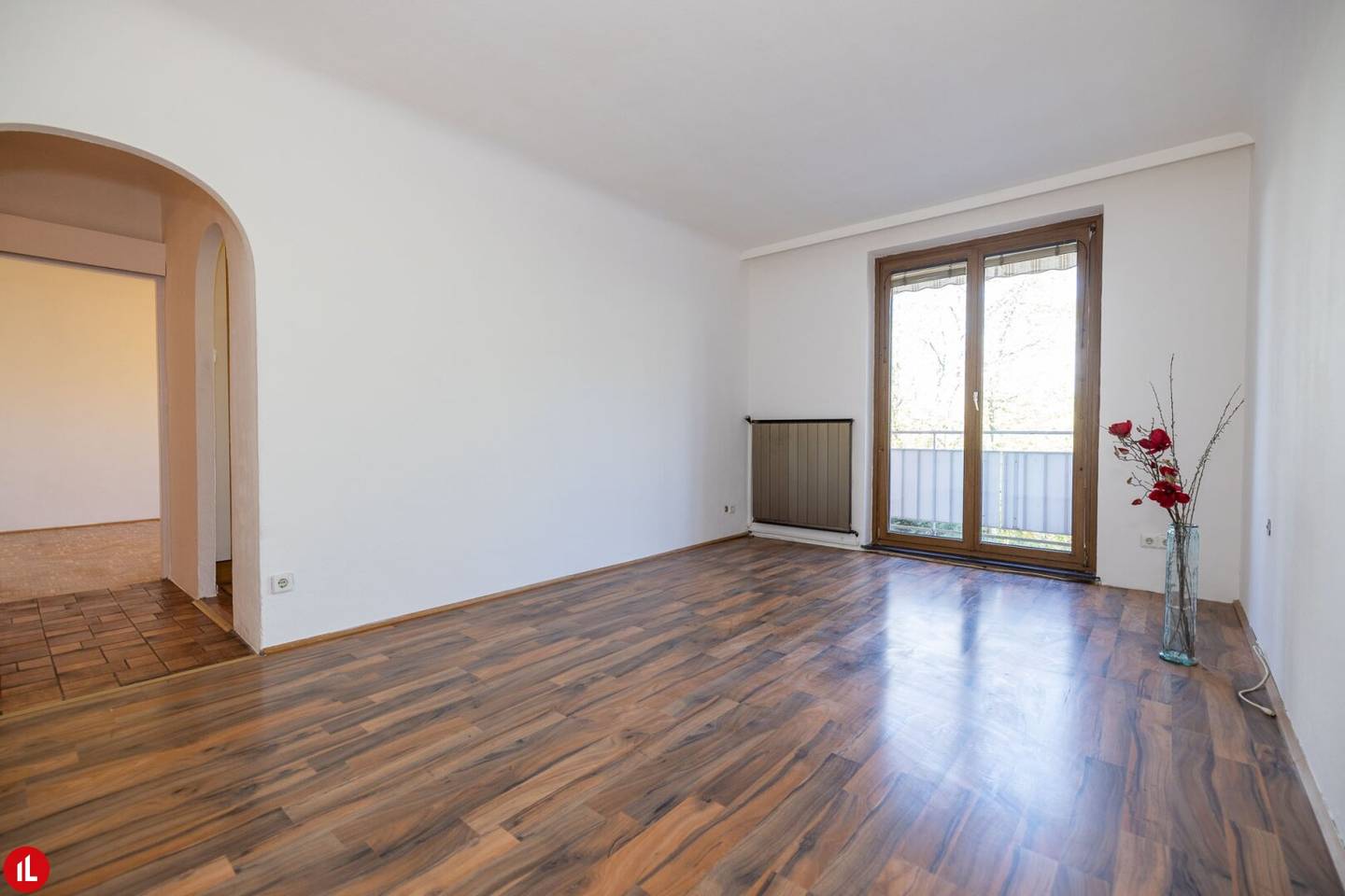 Investor hit | Exceptionally quiet 2 room | 57m² condominium | 2 loggias | in the middle of Schwechat