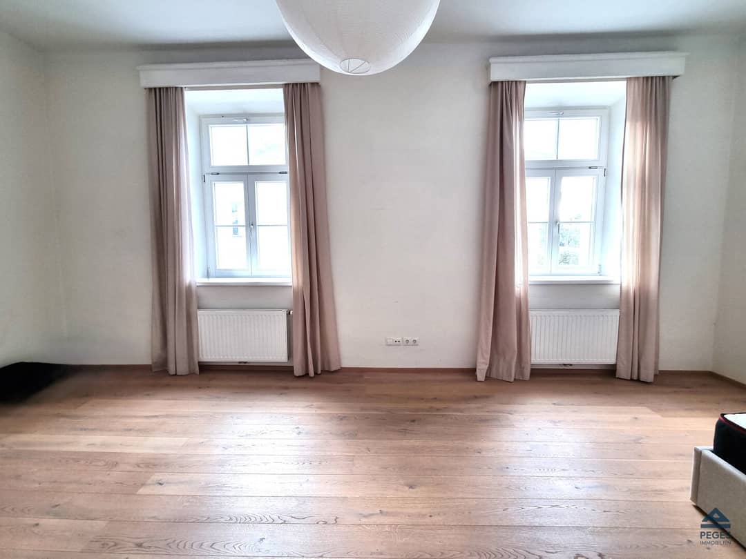 Student Life: Shared Apartment Room Near Mozarteum