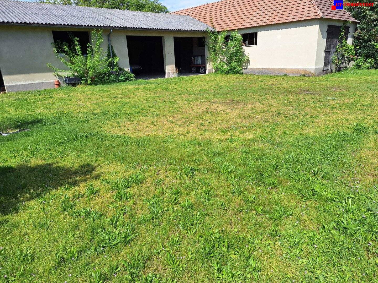 7041 Wulkaprodersdorf 1580m²  Bauträgergrund mit Garagenbestand in netter Ortsrandlage.