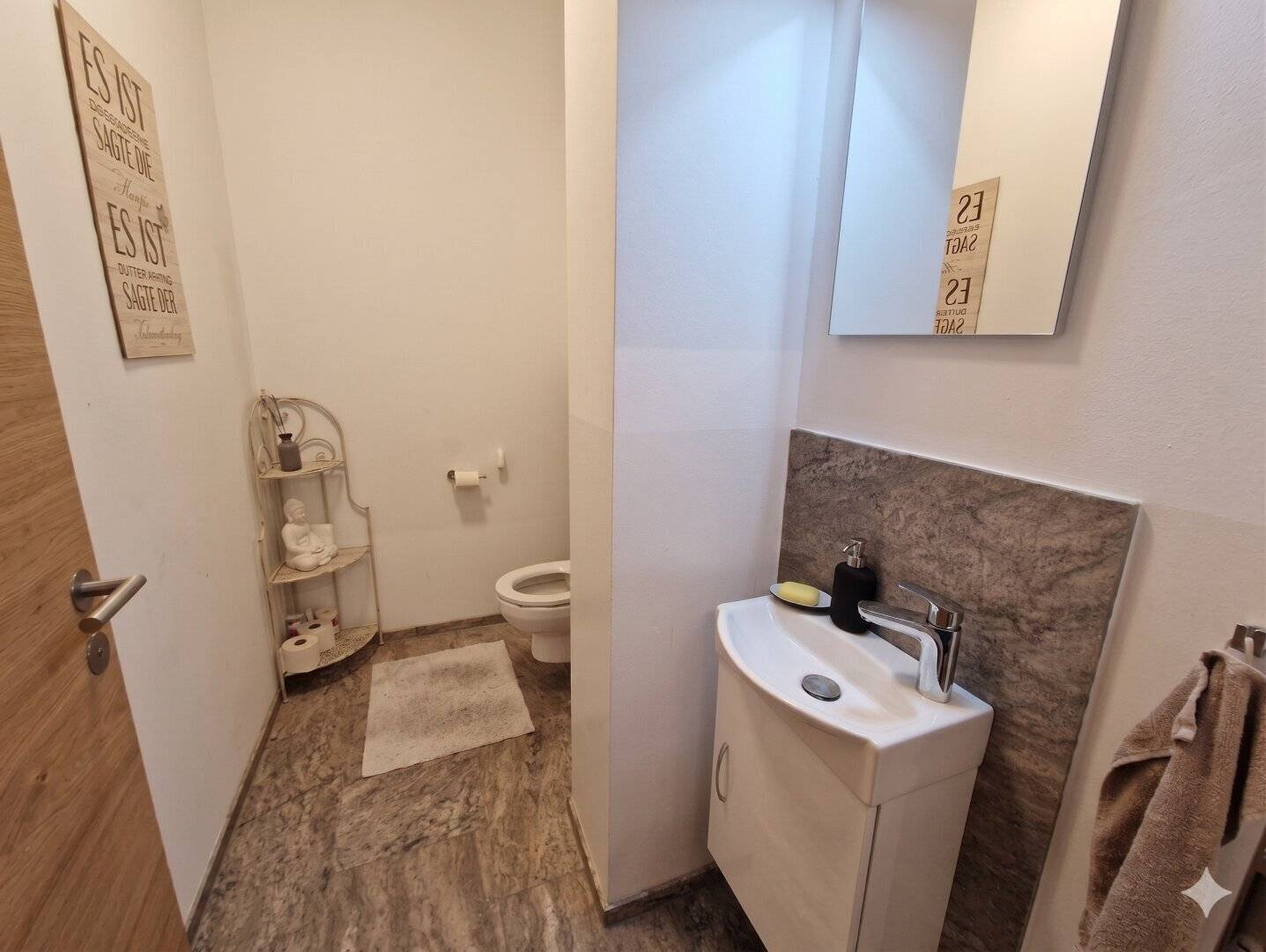 Commercial apartment with many possibilities