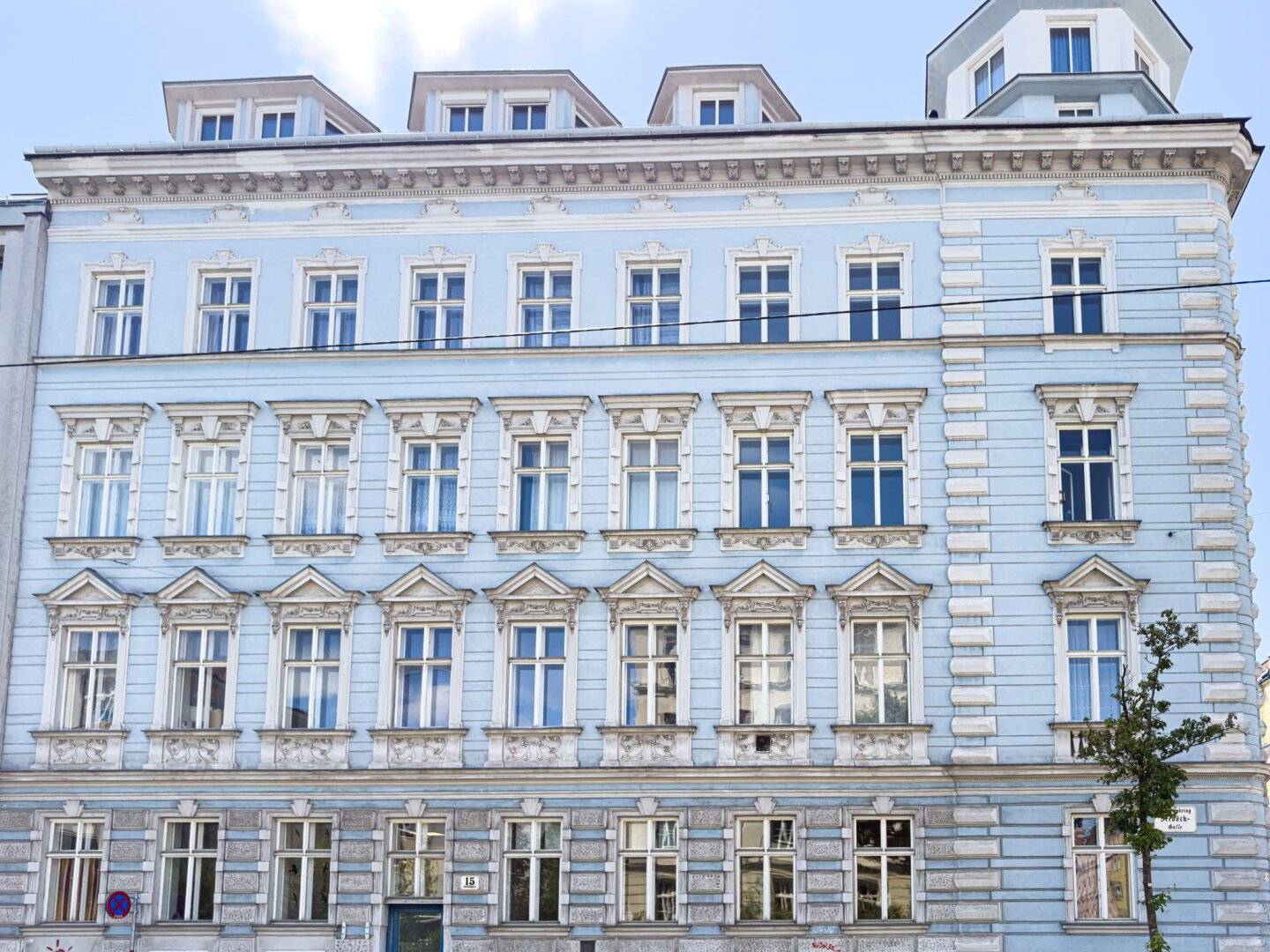 NEW ++ CLASSIC PERIOD APARTMENT IN A VERY GOOD LOCATION – Purchase in 1160 Vienna++