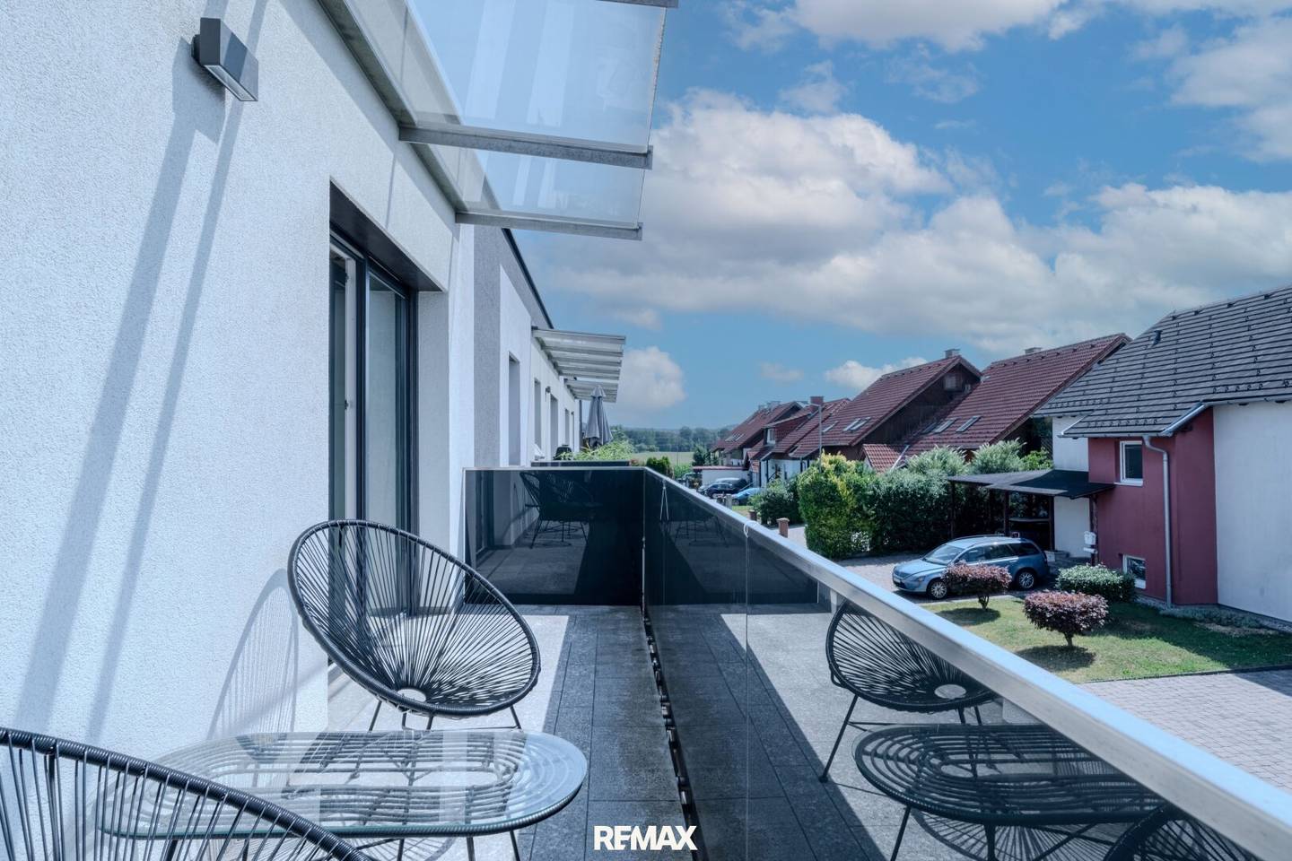 Modern wohnen in ruhiger Sackgassenlage: 3-Zimmer-Wohnung mit Carport &amp; Balkon