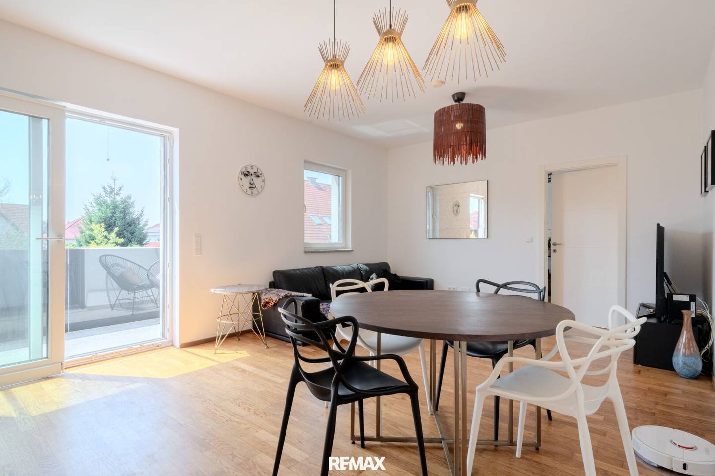 Modern wohnen in ruhiger Sackgassenlage: 3-Zimmer-Wohnung mit Carport &amp; Balkon