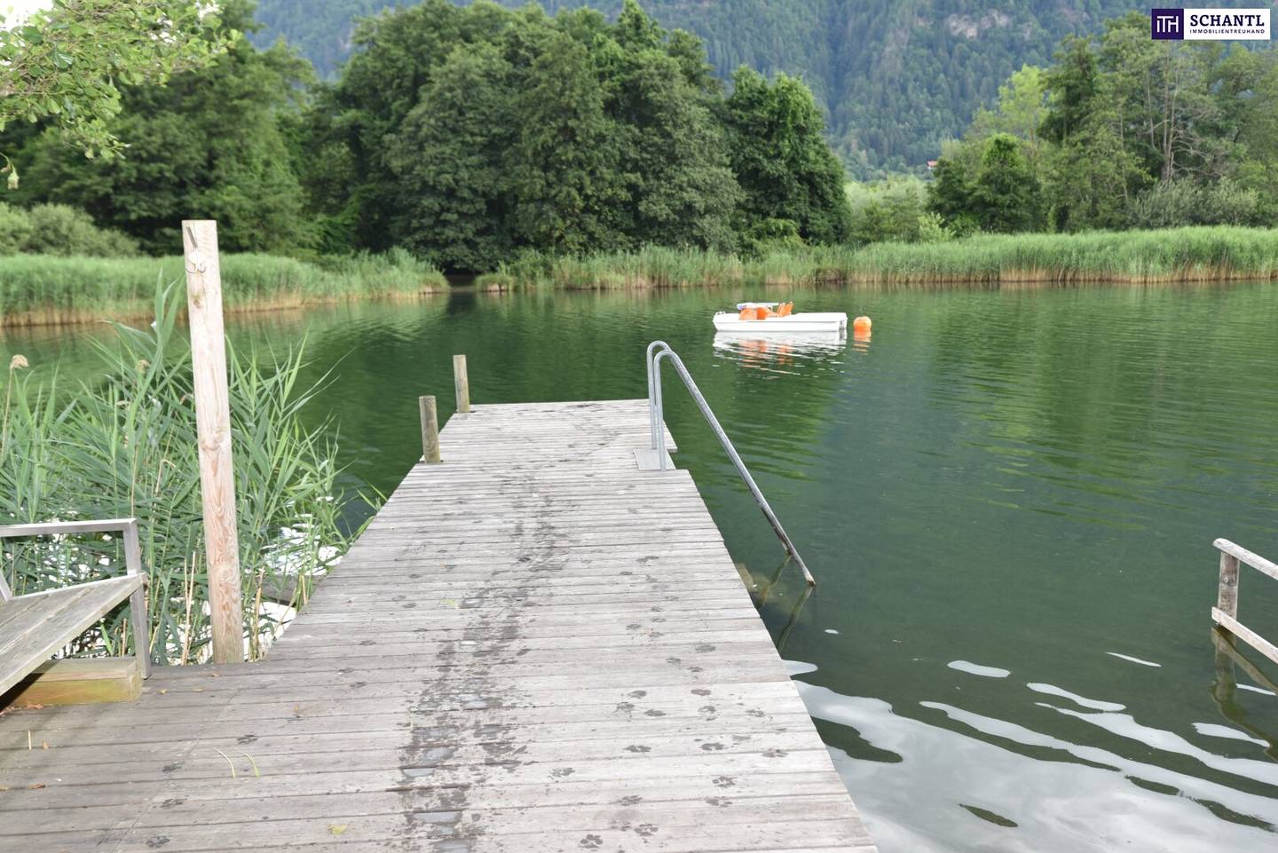 ++EXKLUSIVE ca. 92m² EIGENTUMSWOHNUNG am OSSIACHER SEE++mit PRIVATEM SEEZUGANG++ PANORAMABLICK auf die GERLITZEN++ZWEITWOHNSITZ ALS WERTANLAGE++