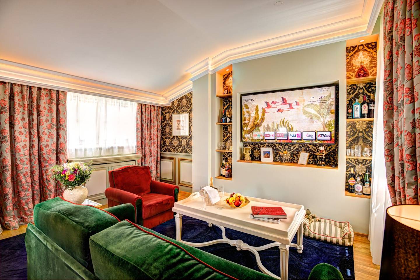 Luxury attic apartment on Kärntner Straße Living with hotel comfort