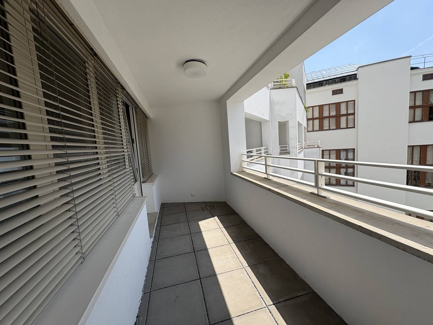 Moderne Wohnung mit sonniger Loggia in bester Innenstadtlage