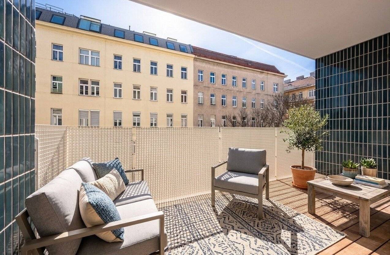 NEW fantastic two room old building apartment with terrace first occupancy prime location
