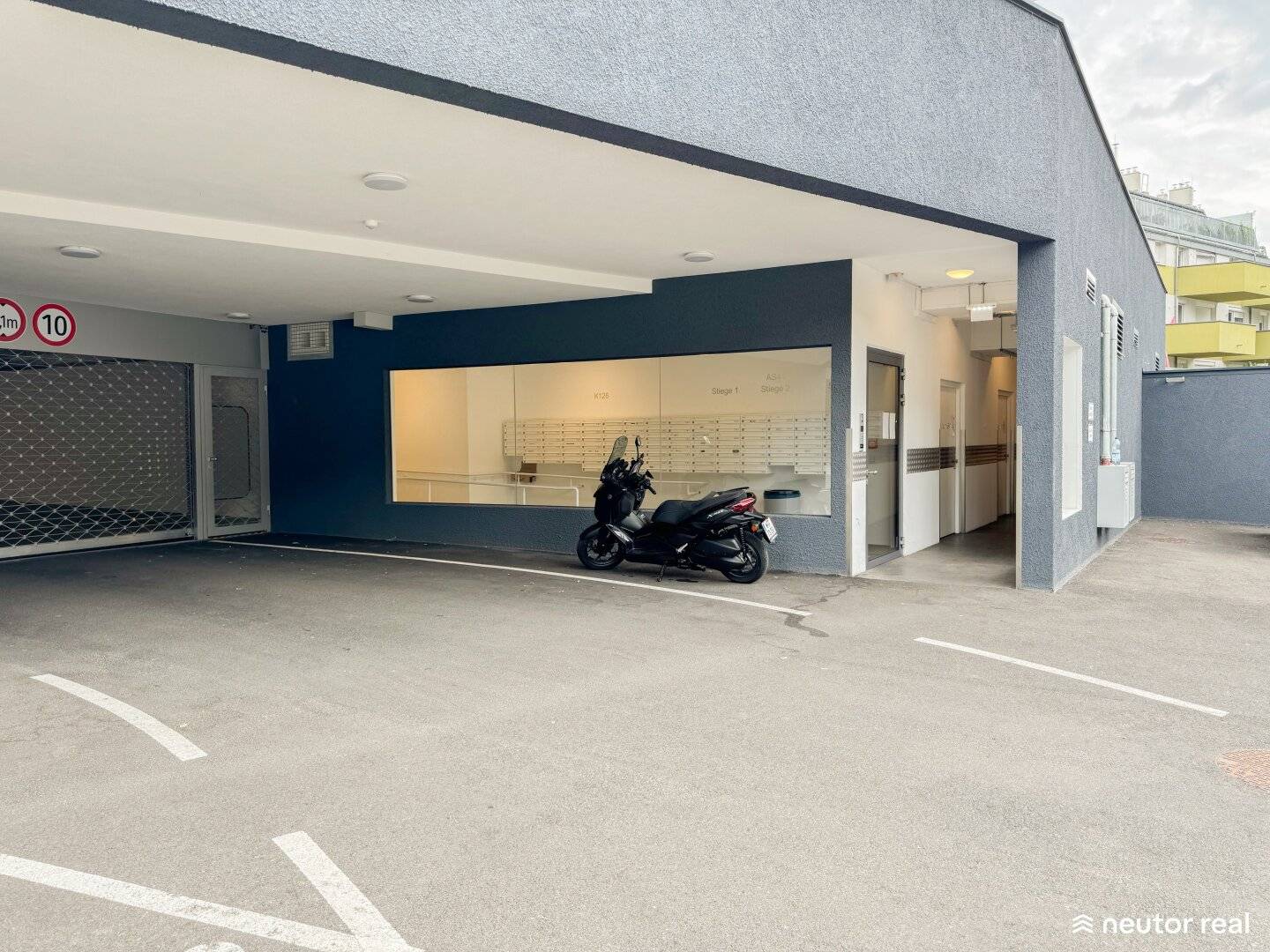 UNDERGROUND PARKING SPACE IN KIERLINGER STRASSE IN KLOSTERNEUBURG