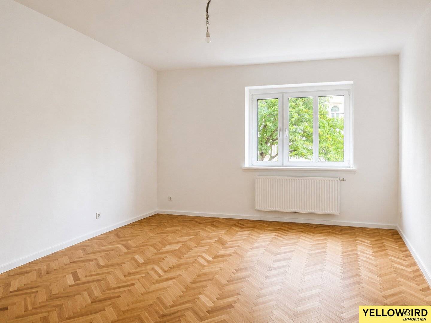 High-quality renovated 3-room new build apartment in absolute quiet location near Klinik Landstraße