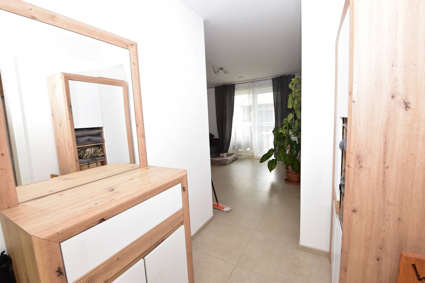 Moderne Gartenwohnung mit Westterrasse &amp; Eigengarten – modernes Wohnen in zentraler Ruhelage!