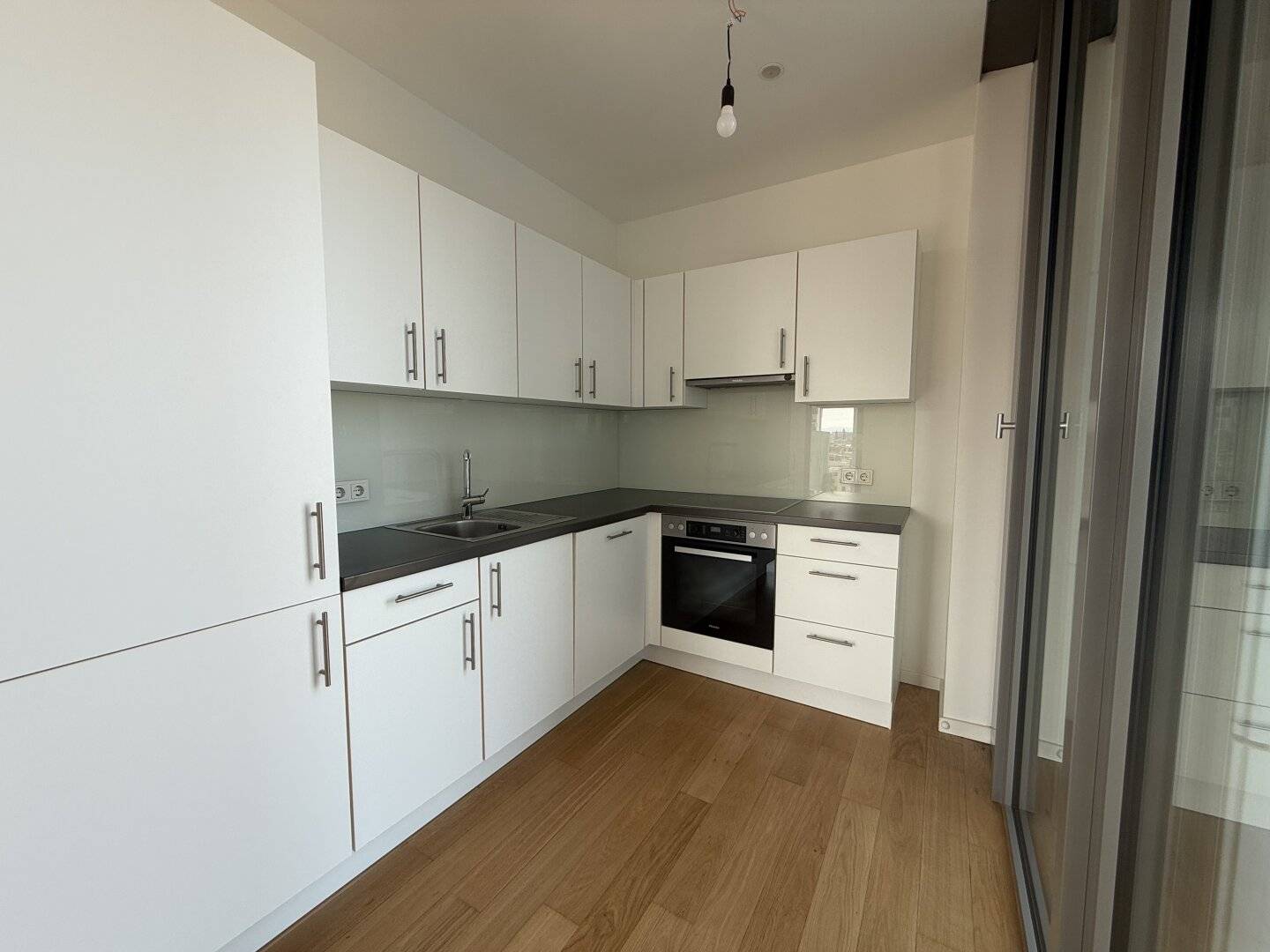 Modern 2-room apartment with balcony