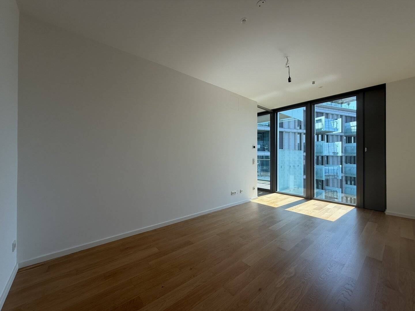 Modern 2-room apartment with balcony