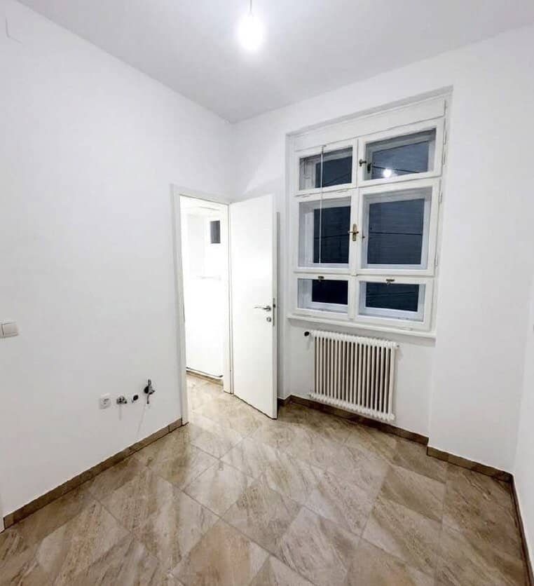 First occupancy after renovation: 2-room apartment for sale in 1130 Vienna