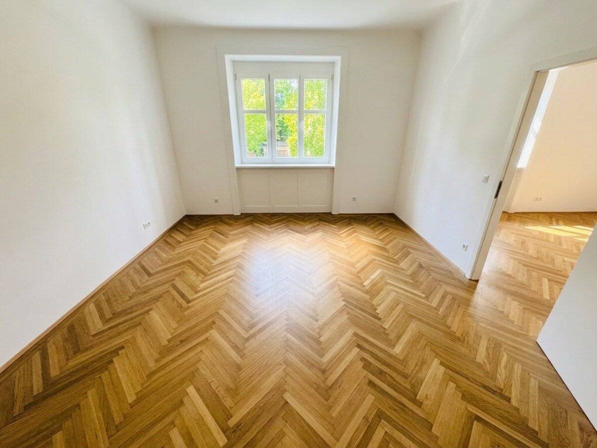 First occupancy after renovation: 2-room apartment for sale in 1130 Vienna