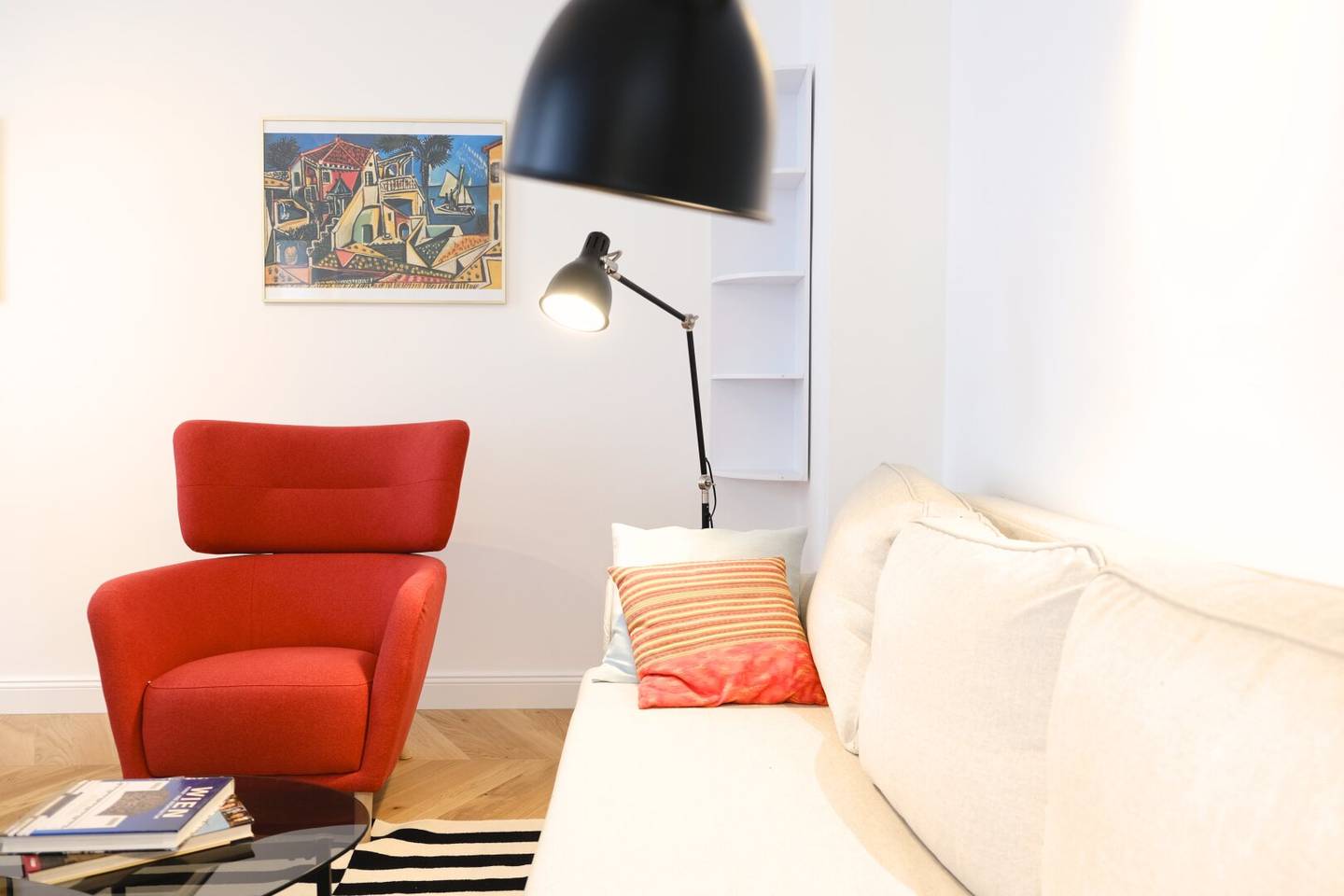 Wunderschön sanierte 2 Zimmeraltbauwohnung in absoluter top Lage!!!