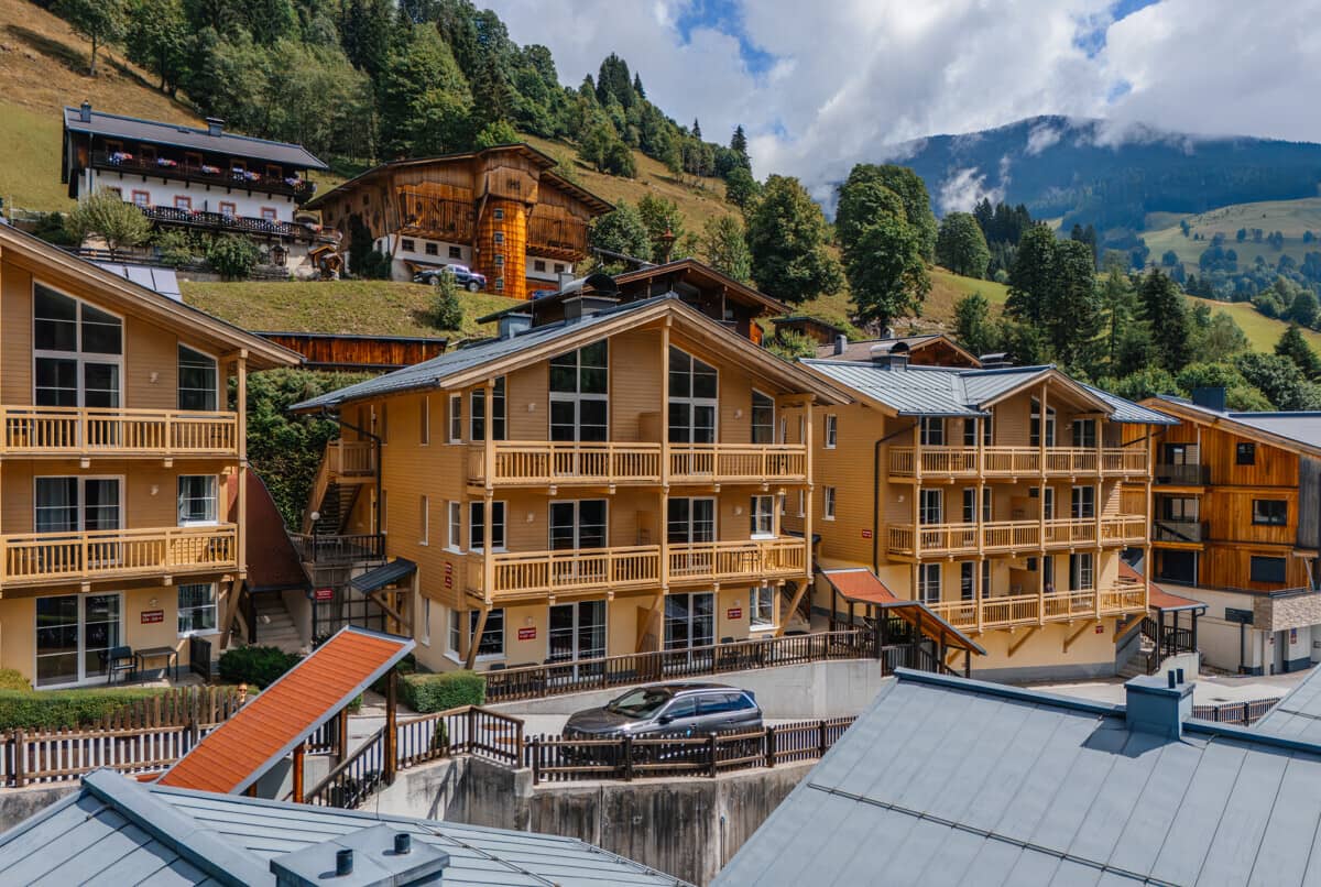 Dachgeschosswohnung with ski access and spa